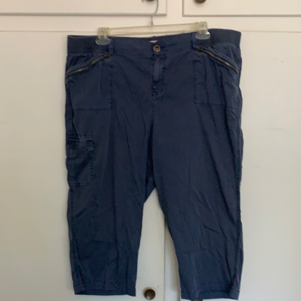 Cotton cargo capris
